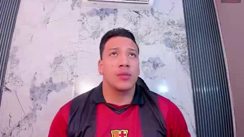 Tom muscle1 online show from March 1, 2026, 12:18 pm