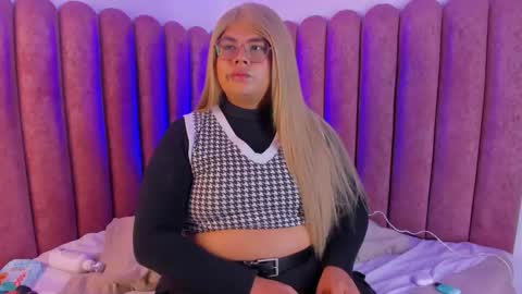 Tom Silver  online show from September 18, 2025, 8:38 am