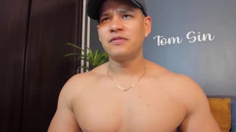 Tom Sin online show from February 10, 2025, 9:58 pm