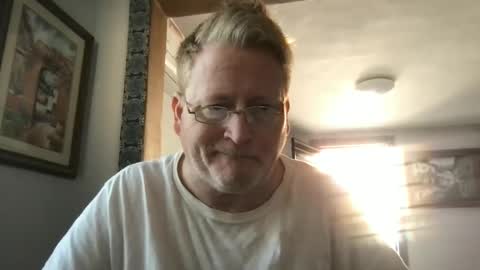 Hola online show from January 23, 2025, 5:52 pm