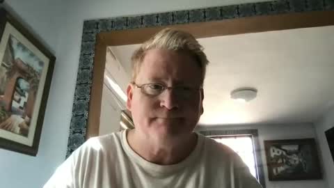 Hola online show from January 29, 2025, 9:39 pm