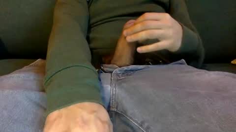 tombi125 online show from December 7, 2024, 3:30 pm