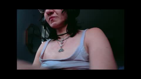 Snapshot of tomboy_titties chatting on October 27, 2025, 11:31 pm tomboy_titties online show from October 27, 2025, 11:31 pm