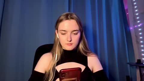 Sofia online show from March 1, 2026, 7:05 pm