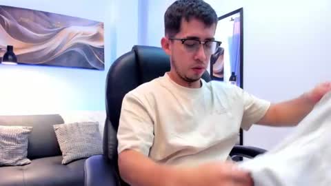 Tomas online show from June 30, 2026, 12:28 pm