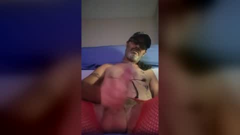 Snapshot of tommgunn25 chatting on June 14, 2026, 9:11 am tommgunn25 online show from June 14, 2026, 9:11 am