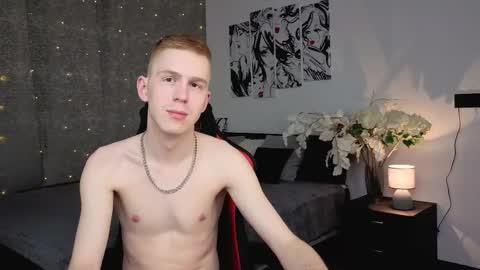 Snapshot of tommy_crash chatting on May 11, 2026, 2:45 pm Tommy online show from May 11, 2026, 2:45 pm