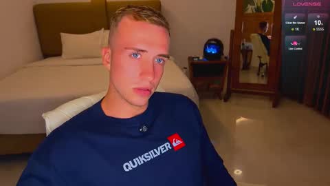 Snapshot of tommy_cumfinger chatting on October 21, 2025, 11:22 am Tommy online show from October 21, 2025, 11:22 am