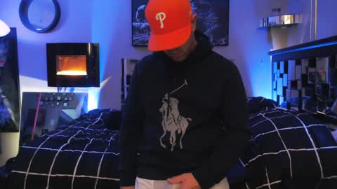 Snapshot of tommy_knuckles chatting on December 28, 2024, 12:24 pm Tommy online show from December 28, 2024, 12:24 pm