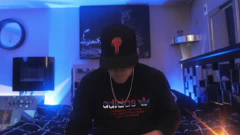 Snapshot of tommy_knuckles chatting on January 2, 2025, 3:40 pm Tommy online show from January 2, 2025, 3:40 pm