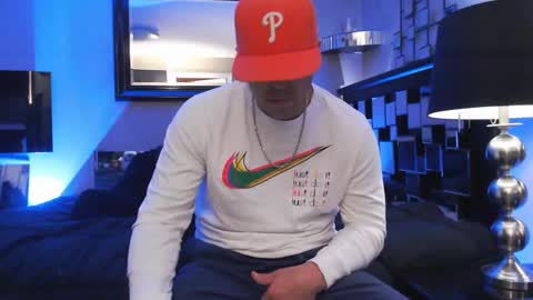 Snapshot of tommy_knuckles chatting on February 15, 2025, 9:27 am Tommy online show from February 15, 2025, 9:27 am