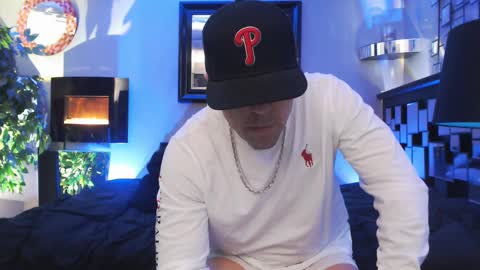 Snapshot of tommy_knuckles chatting on March 4, 2025, 1:12 am Tommy online show from March 4, 2025, 1:12 am