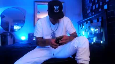 Snapshot of tommy_knuckles chatting on July 18, 2026, 7:12 am Tommy online show from July 18, 2026, 7:12 am