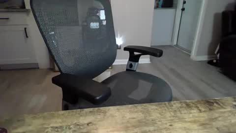 tommyreno6969 online show from February 26, 2025, 8:48 am