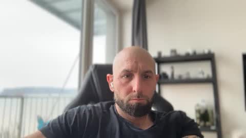 Thomas Fit online show from February 4, 2026, 1:06 pm