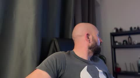 Thomas Fit online show from April 2, 2026, 9:01 pm