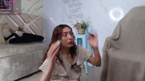 leyla  online show from January 28, 2025, 3:36 am