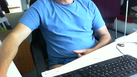 Tom online show from September 18, 2025, 2:30 pm