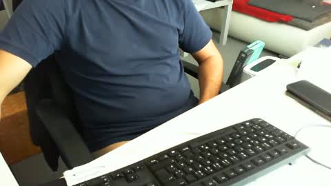 Tom online show from October 11, 2025, 2:15 pm