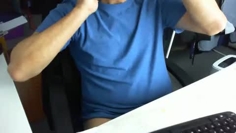 Tom online show from November 20, 2025, 11:21 am