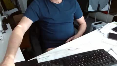 Tom online show from March 9, 2026, 8:18 am