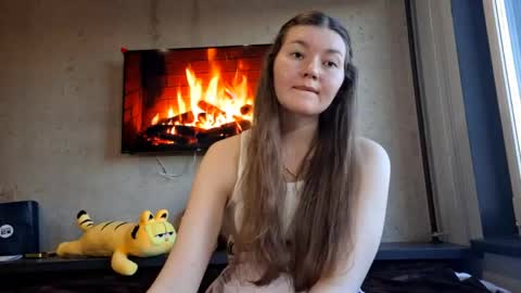 Snapshot of tonitabeebe chatting on May 2, 2026, 5:40 pm Sally online show from May 2, 2026, 5:40 pm