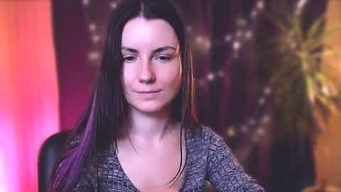 Snapshot of too_beautiful chatting on January 4, 2025, 11:27 pm Elizabeth online show from January 4, 2025, 11:27 pm