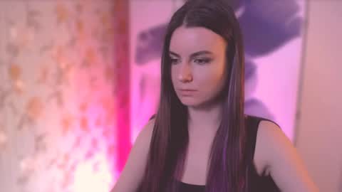 Snapshot of too_beautiful chatting on March 2, 2025, 5:14 pm Elizabeth online show from March 2, 2025, 5:14 pm