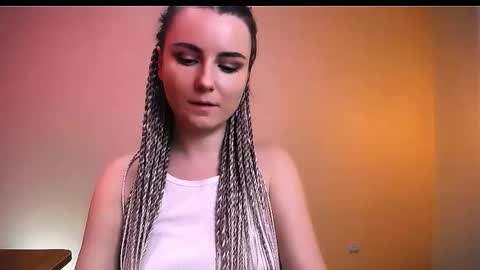 Snapshot of too_beautiful chatting on March 4, 2026, 7:31 pm Elizabeth online show from March 4, 2026, 7:31 pm