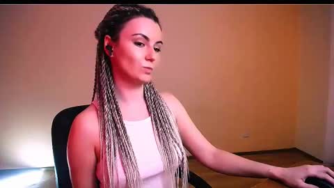 Elizabeth online show from March 24, 2026, 6:46 pm