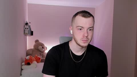 Snapshot of toohornyserj chatting on December 21, 2024, 10:51 pm toohornyserj online show from December 21, 2024, 10:51 pm