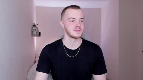 Snapshot of toohornyserj chatting on December 25, 2024, 1:31 am toohornyserj online show from December 25, 2024, 1:31 am