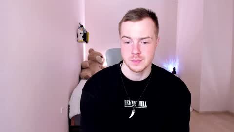 Snapshot of toohornyserj chatting on February 18, 2025, 12:37 am toohornyserj online show from February 18, 2025, 12:37 am