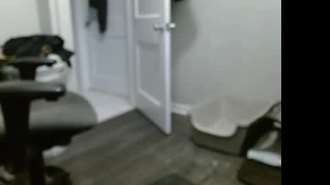 tooobvious online show from February 10, 2025, 10:51 pm