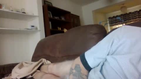 topfoxs30 online show from February 14, 2025, 3:47 pm