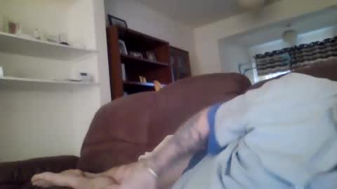 topfoxs30 online show from February 28, 2025, 2:42 pm