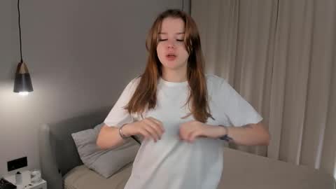 Kamilla online show from November 12, 2025, 1:06 am