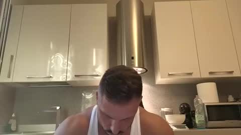 Snapshot of toro_arrapato chatting on May 21, 2026, 6:04 pm toro_arrapato online show from May 21, 2026, 6:04 pm