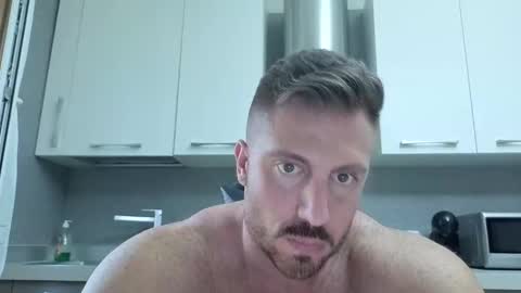 Snapshot of toro_arrapato chatting on June 8, 2026, 1:00 pm toro_arrapato online show from June 8, 2026, 1:00 pm