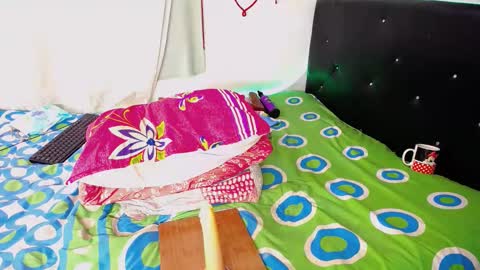 tory_montannaxx online show from January 7, 2025, 1:03 pm