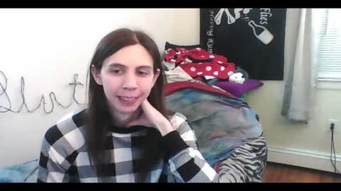 Luna online show from February 15, 2026, 4:31 am