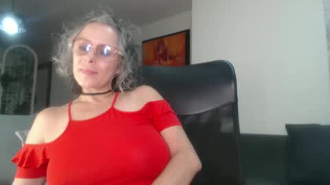 TotyPink online show from January 30, 2025, 8:21 pm