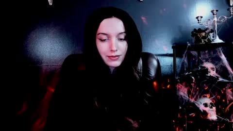 toxicdomme online show from April 10, 2026, 4:55 pm