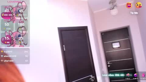 Snapshot of tracy_tay1or chatting on December 27, 2024, 3:53 am Tracy GMT2 Mon 3 AM - 4 PM Tue 3 AM - 4 PM Wed 3 AM - 4 PM Thur 3 AM - 4 PM Fri 3 AM - 4 PM online show from December 27, 2024, 3:53 am