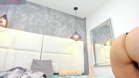 Tracy Wright online show from March 8, 2026, 2:04 am