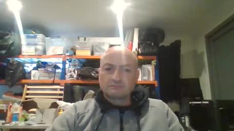 Snapshot of tradiedan2023 chatting on December 15, 2025, 12:37 am tradiedan2023 online show from December 15, 2025, 12:37 am