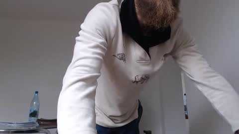 Tralalabala online show from October 3, 2025, 9:06 am