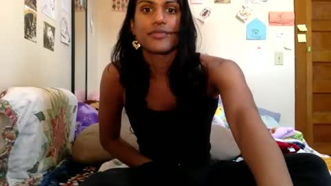 transamoure online show from February 27, 2026, 5:46 pm