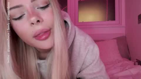 aubrey 3 online show from September 27, 2025, 7:41 pm