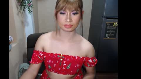 Dolly online show from December 8, 2024, 2:39 am